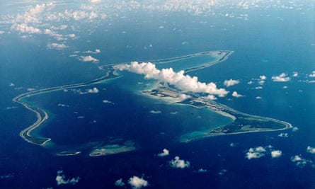 Uma vista aérea das Ilhas Chagos - uma série de atóis no Oceano Índico que foram descritos como a última foto da colônia africana da Grã -Bretanha. Crédito da foto: CPA Media Pte Ltd/Alamy/PA