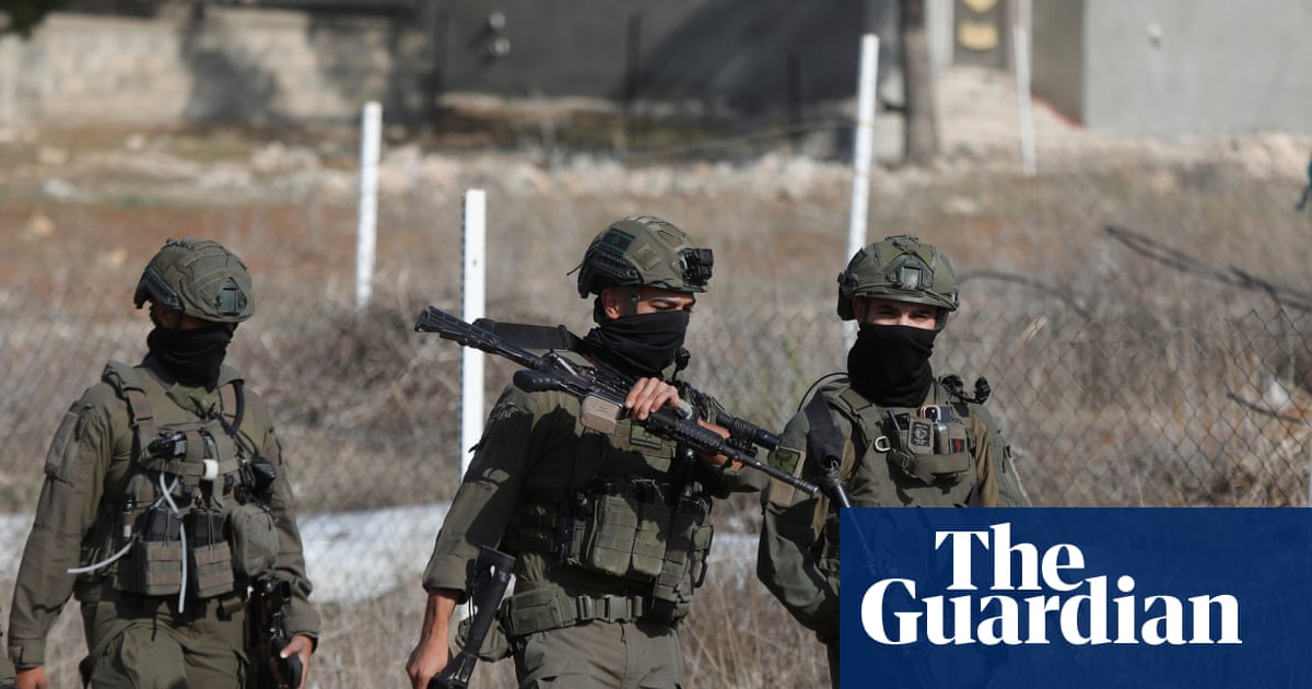 Italian and Canadian volunteers beaten and robbed by Israeli settlers in West Bank