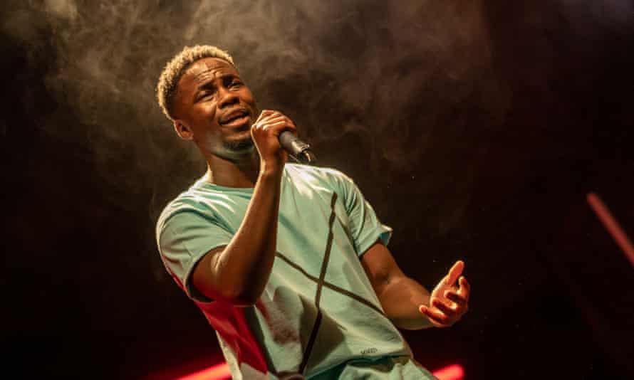 Shine review - a positively radiant one-man show | Theater 1 Shine review – a positively radiant one-man show | Theater