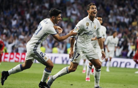 Cristiano Ronaldo celebrates after scoring, with the title in sight.