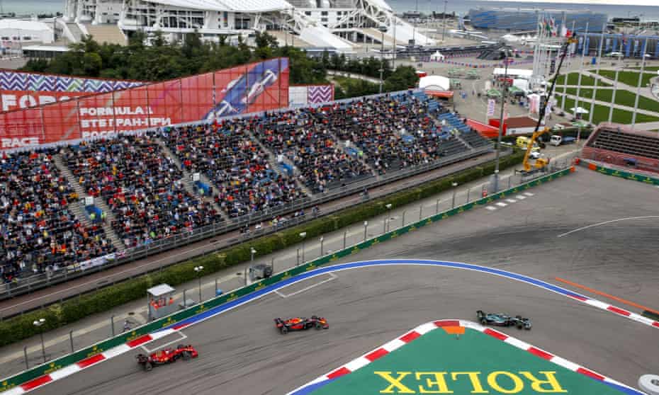 Action from the 2021 Russian Grand Prix at Sochi.
