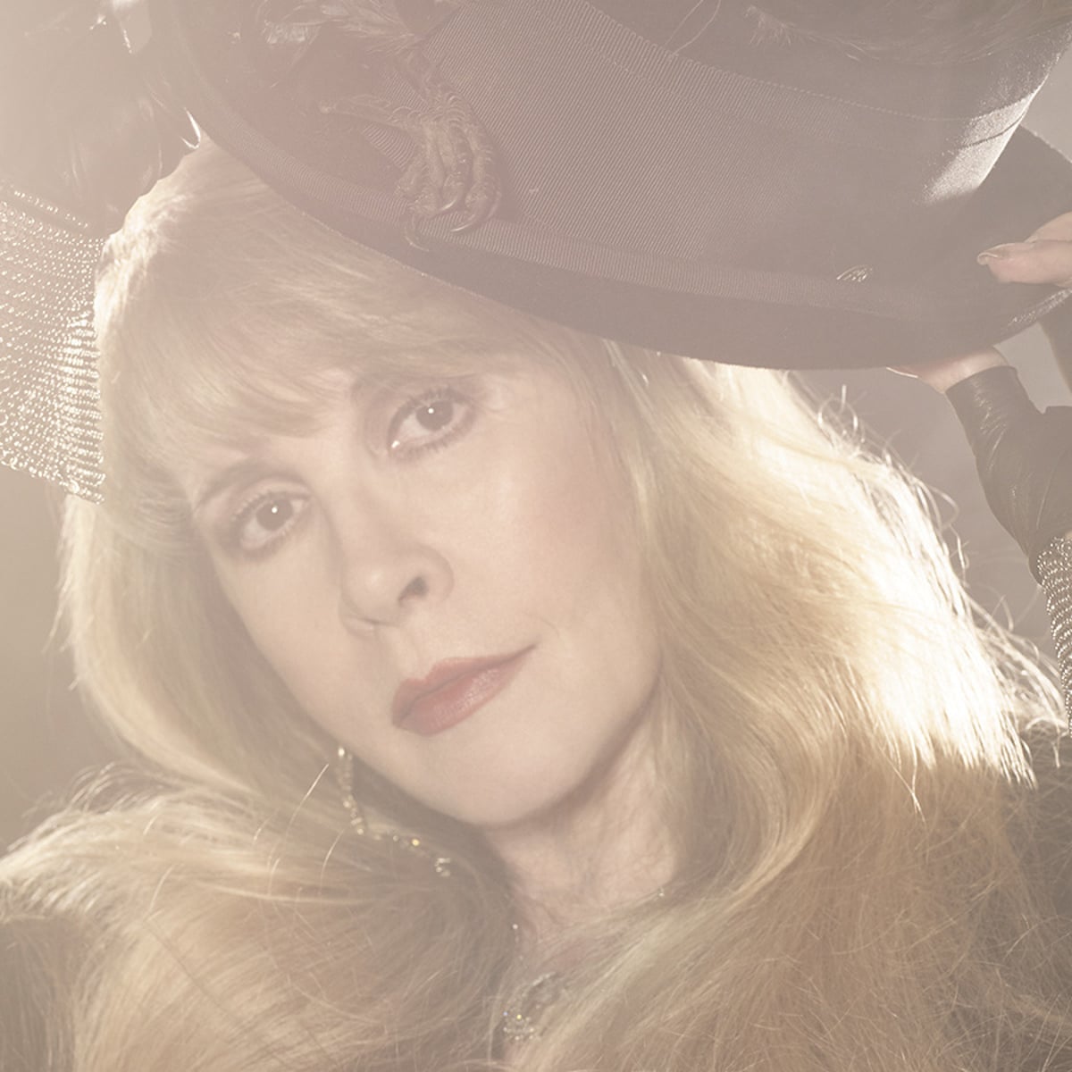 Stevie Nicks On Art Ageing And Attraction Botox Makes It Look Like You Re In A Satanic Cult Stevie Nicks The Guardian