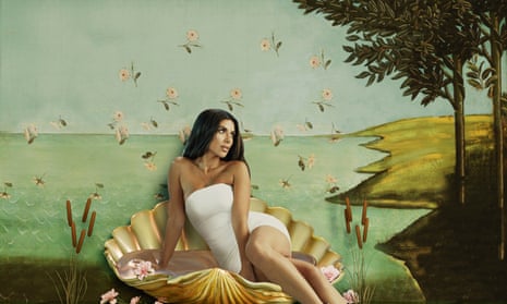 Ekin-Su Cülcüloğlu sitting in a shell wearing a white strapless dress with a backdrop like Botticelli's Birth of Venus