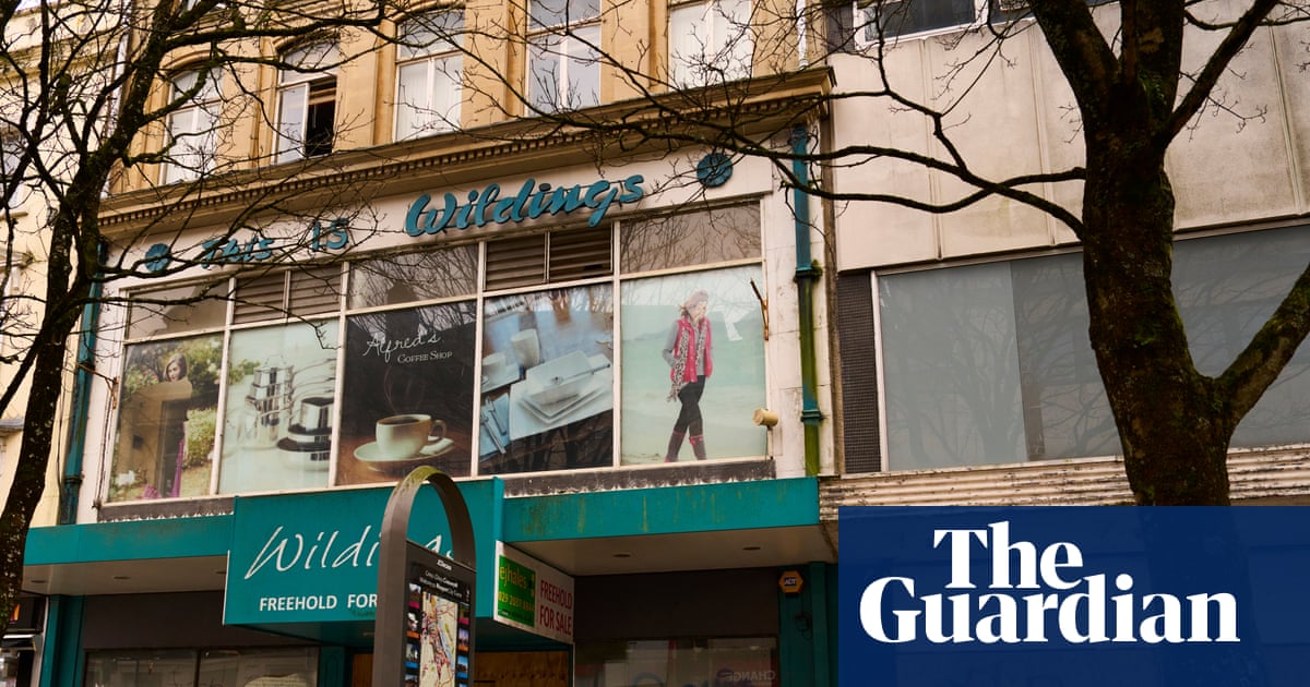 हमारी ऊंची सड़कों की गिरावट के लिए हम सभी जिम्मेदार हैं | संक्षिप्त पत्र