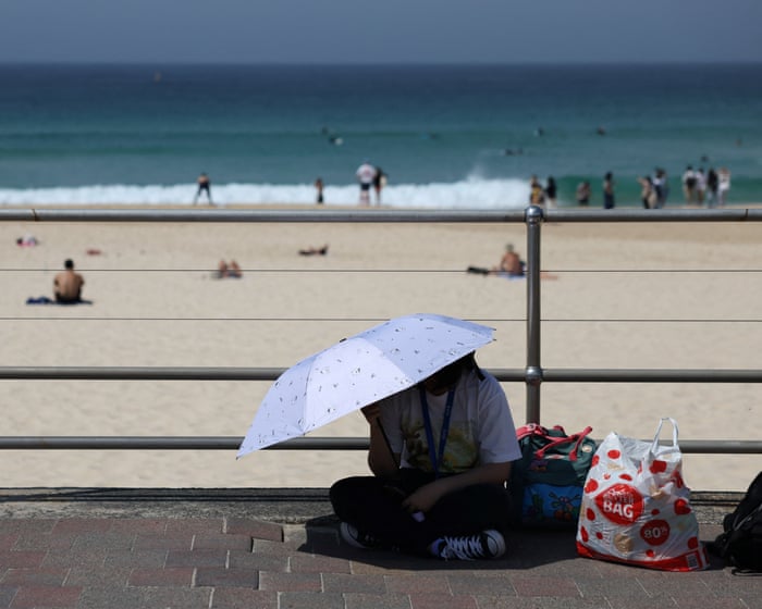 Sydney Faces Extreme Weather with Rapid Temperature Rise and Severe Warnings