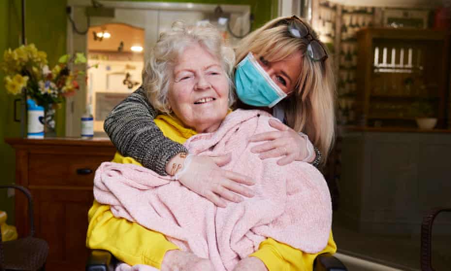 Penny Hutchinson with her mother, Yvonne, at Summerfield House nursing home in Halifax