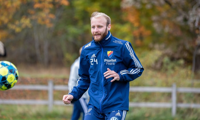 Just Crazy Curtis Edwards Leads Djurgarden Into Final Day Drama