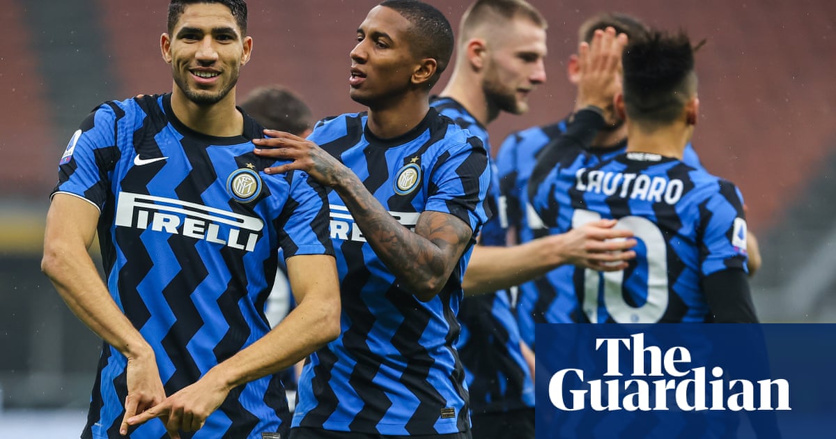 Title races hot up in Milan and Madrid, plus sorry Schalke – Football Weekly