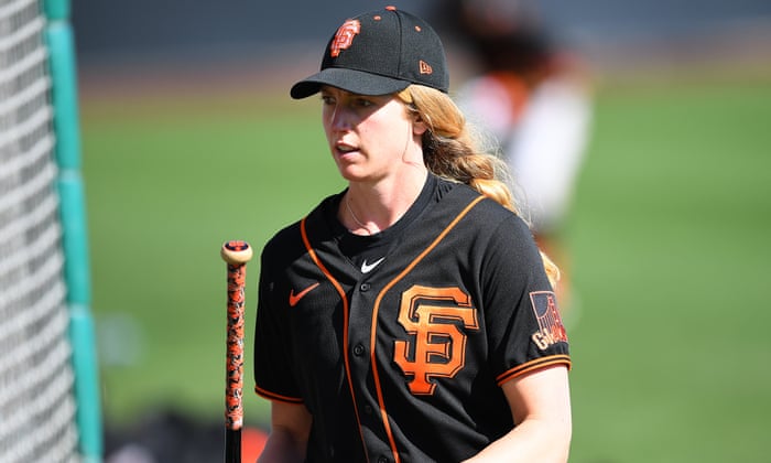 Giants Manager Kapler Kneels For Anthem As Team Also Make Female Coaching History San Francisco Giants The Guardian San Francisco Giants Spring Training 2022