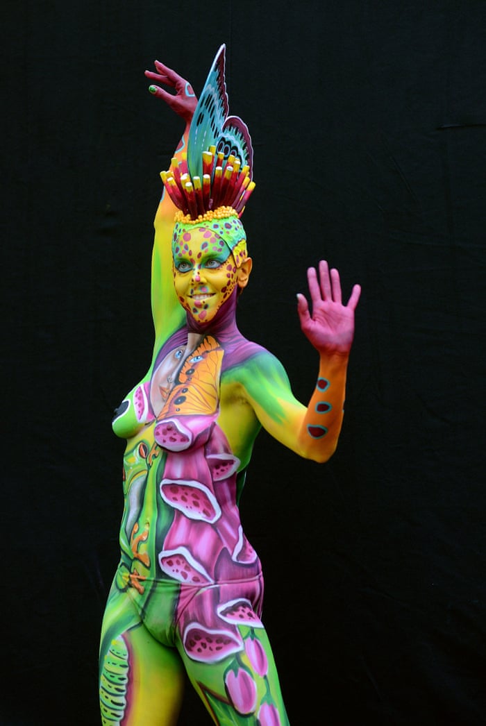 Body painting... - Page 4 3543