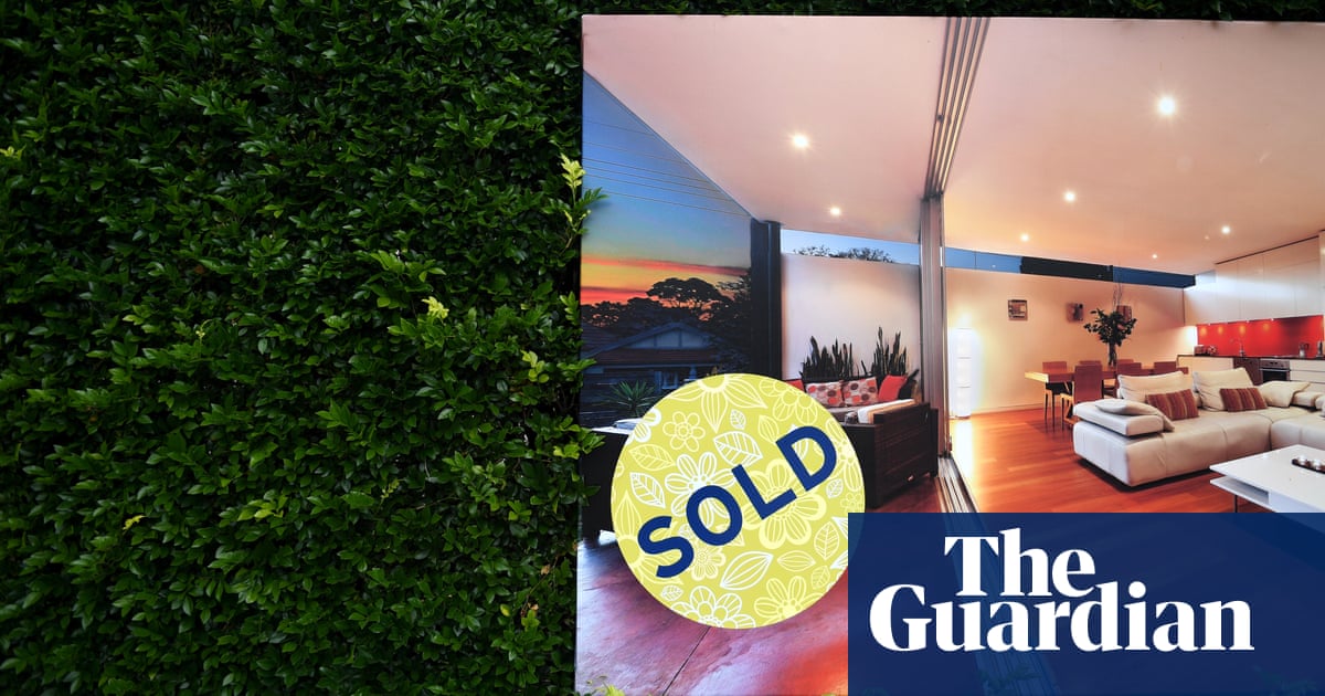 Record falls for Sydney and Melbourne housing in 2022 – but prices remain above pre-Covid levels