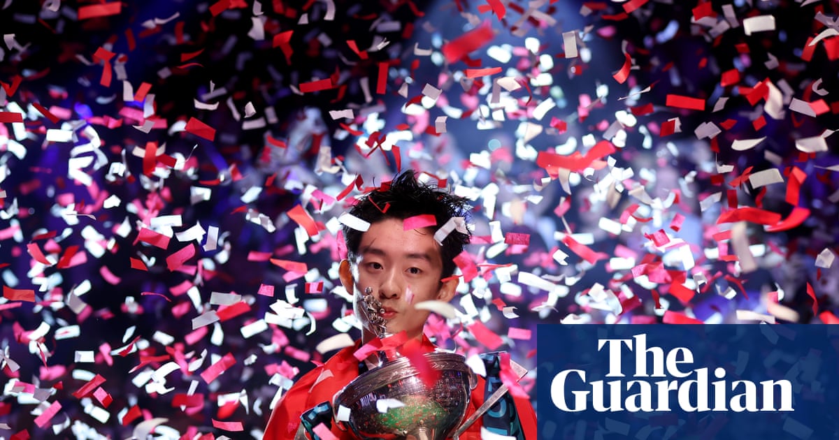 Wu Yize beats Shaun Murphy in thrilling final frame to win World Snooker Championship