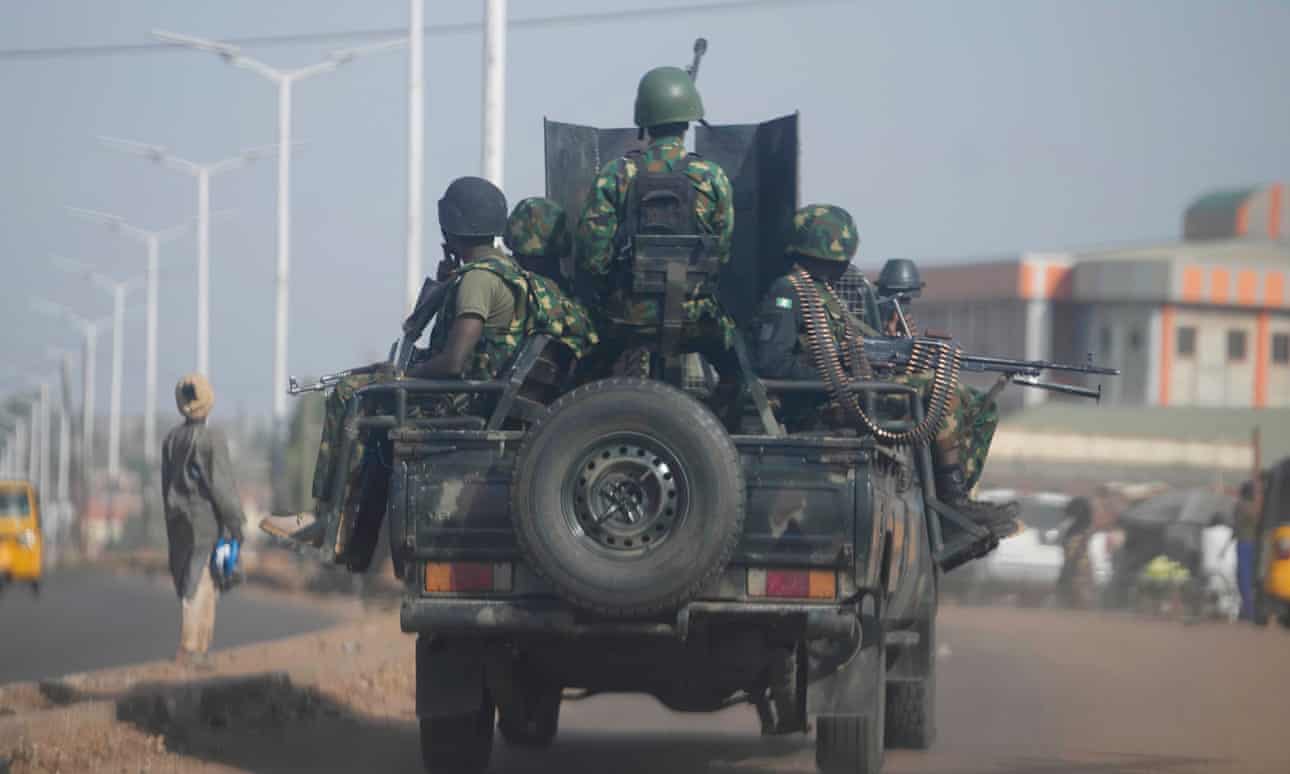 Nigeria: 15 niños secuestrados en otro ataque a una escuela