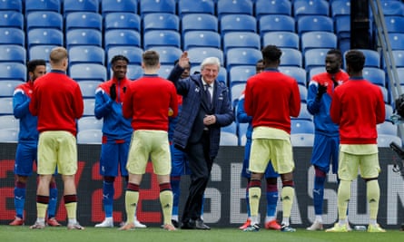 Roy Hodgson receives a guard of honour from both sets of players for his last home game as Crystal Palace manager.