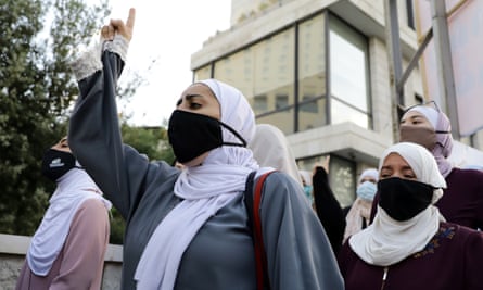 Women in Jordan protests against Macron