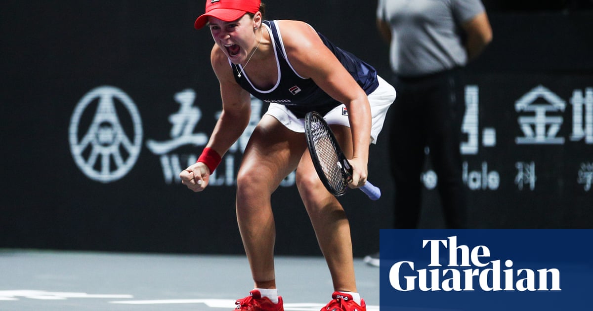 Ashleigh Barty claims biggest prize money pot in tennis history at WTA Finals – video