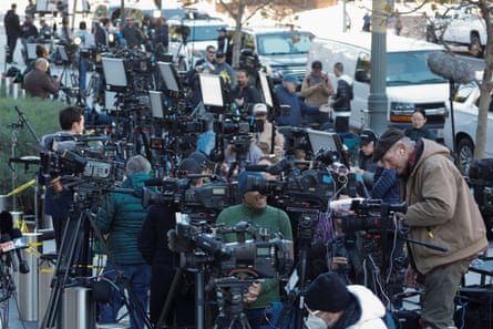 People with cameras and other media equipment.