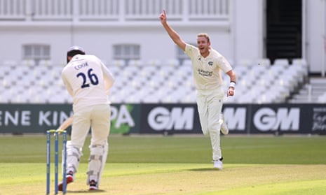 Stuart Broad claims the wicket of former England teammate Alastair Cook.
