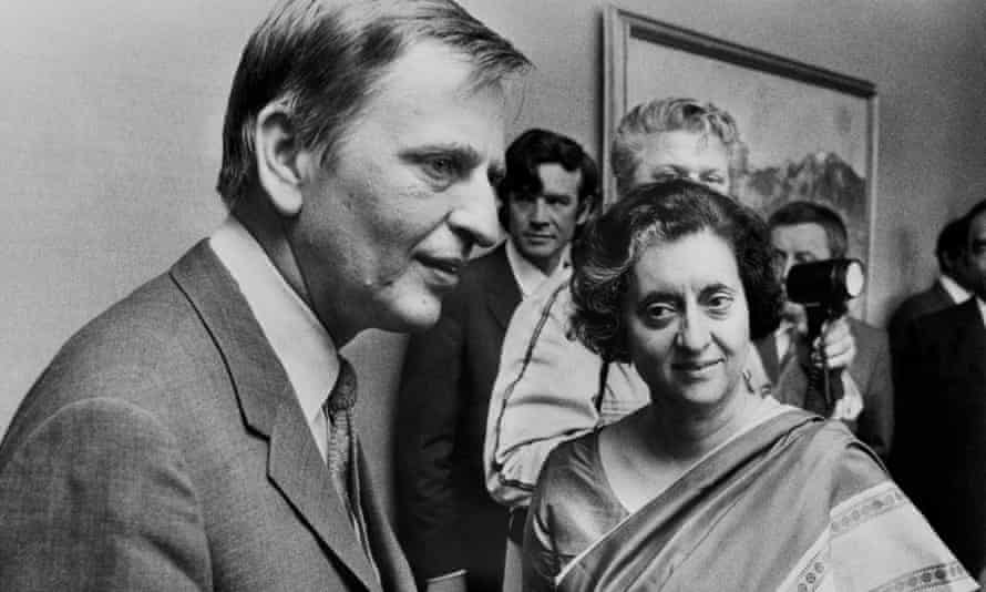 The Indian prime minister, Indira Gandhi, is greeted by her Swedish counterpart, Olof Palme, on the first day of the conference.