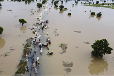 ‘Nature is striking back’: flooding around the world, from Australia to Venezuela – The Guardian ‘Nature is striking back’: flooding around the world, from Australia to Venezuela – The Guardian