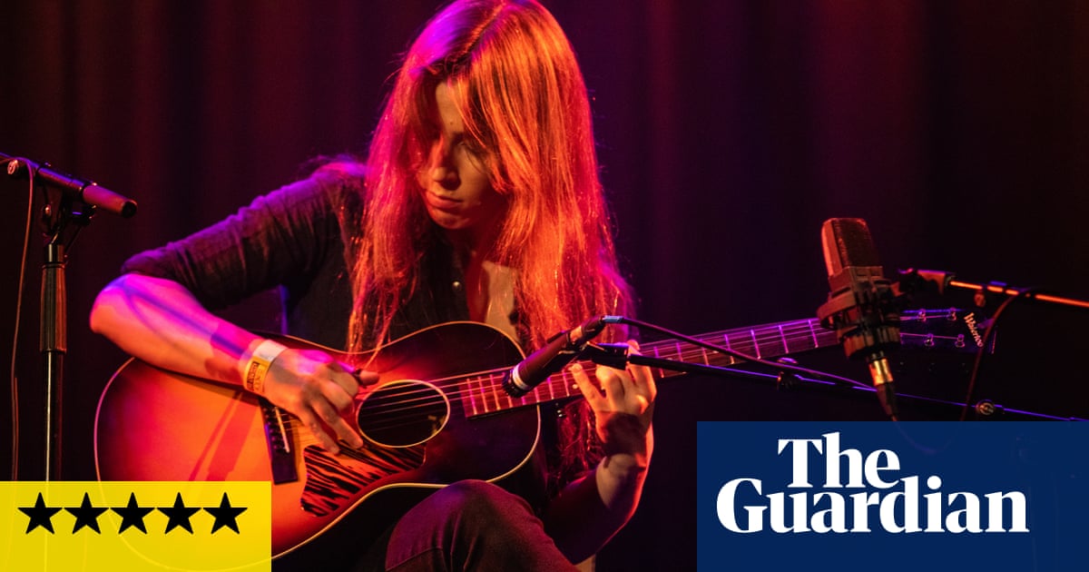 Gwenifer Raymond review – finger-picking good