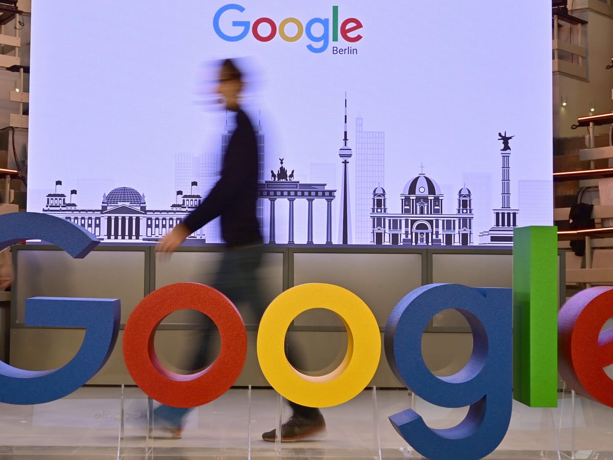 Berlin Artist Uses 99 Phones To Trick Google Into Traffic Jam Alert Technology The Guardian