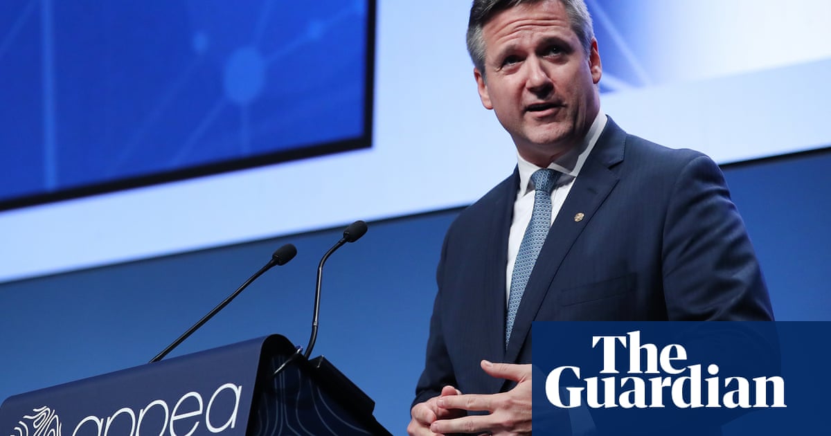 Industry call for Australia to ‘unlock wealth’ of new oil and gas fields at odds with IEA warning