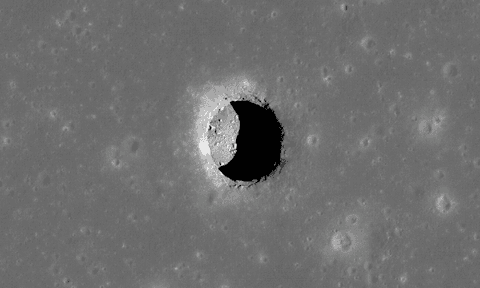 A hole on the surface of the moon. eiqrkihuidttprw