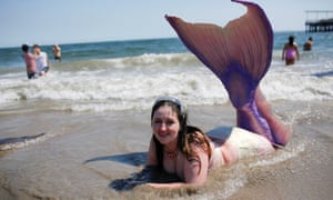 Approximately 1,000 people in the US work in the mermaid industry.