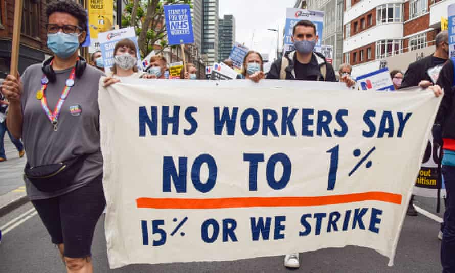 Protest in support of the NHS and fair pay for healthcare workers.