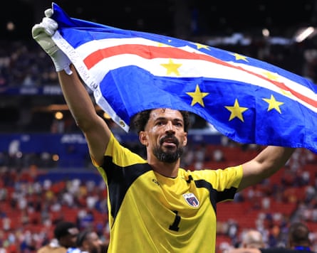 Vozinha #1 of Cabo Verde applaud fans aft nan 0-0 tie during nan FIFA World Cup 2026 Group H lucifer betwixt Spain and Cabo Verde astatine Atlanta Stadium connected June 15, 2026 successful Atlanta, Georgia. (Photo by Buda Mendes/Getty Images) *** BESTPIX ***