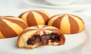 Cookies stuffed with chocolate