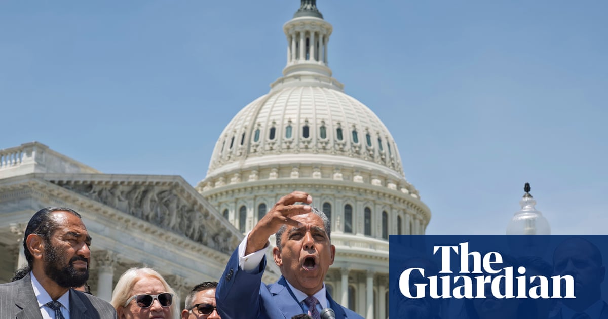 Trump news at a glance: Trump threatens to abolish birthright citizenship through Congress after supreme court rules against him
