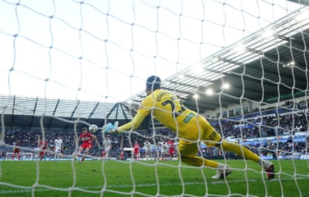 Midddlesbrough’s Tommy Conway beats Lawrence Vigouroux in the Swansea goal to make the score 2-2 in the 75th minute