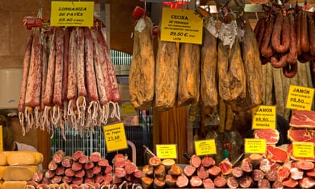 sausage stall at Mercat de l´Olivar