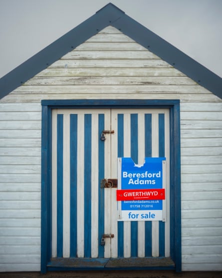 The beach hut that sold for £191,000.