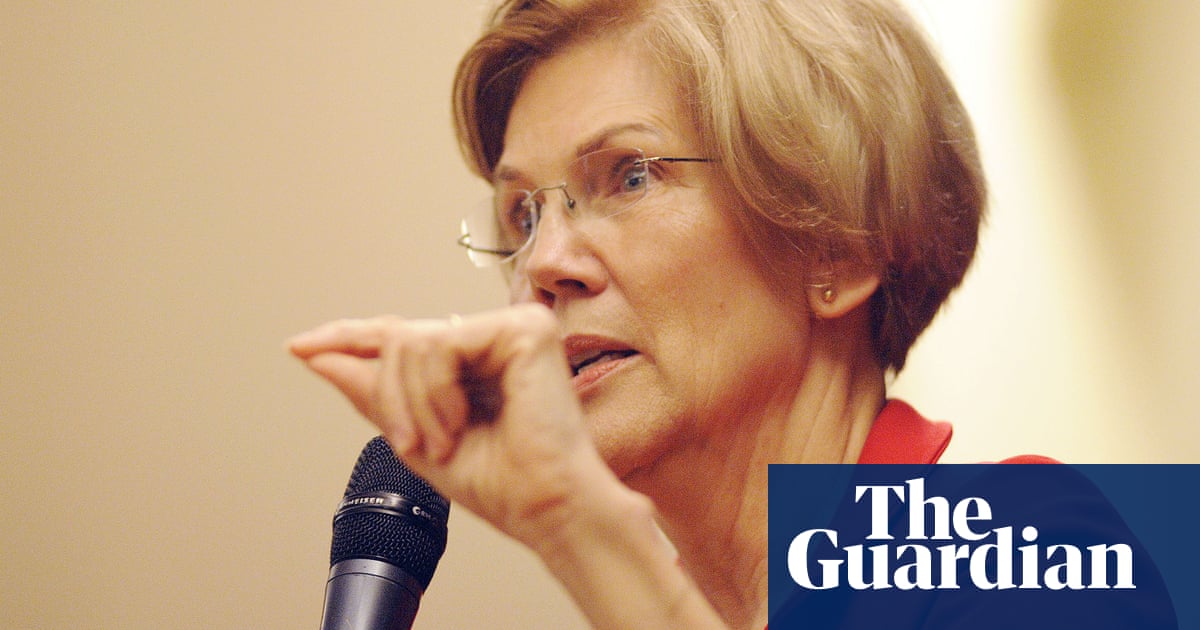 Elizabeth Warren hits back at Donald Trump by releasing DNA test - video report