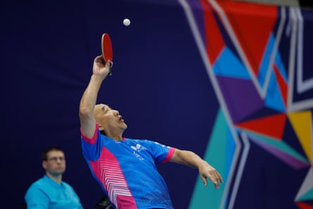 Qi during his loss to Abdoulaye Mohamed of Cameroon