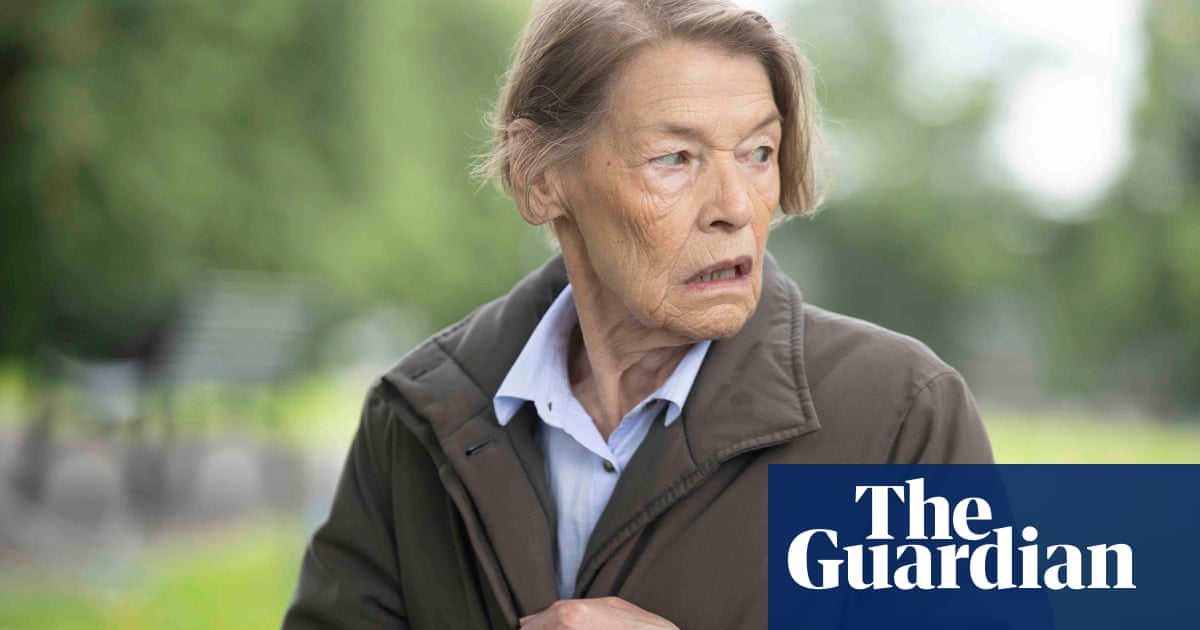 Baftas: writers today still find women boring, says Glenda Jackson