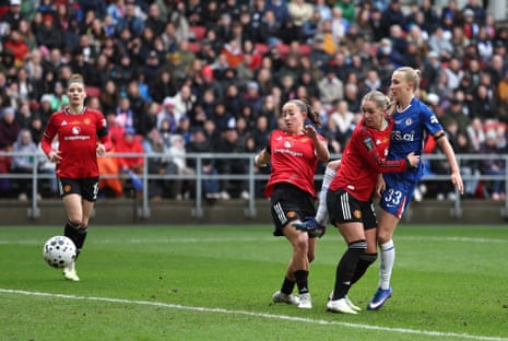 Aggie Beever-Jones of Chelsea scores her team’s second goal.