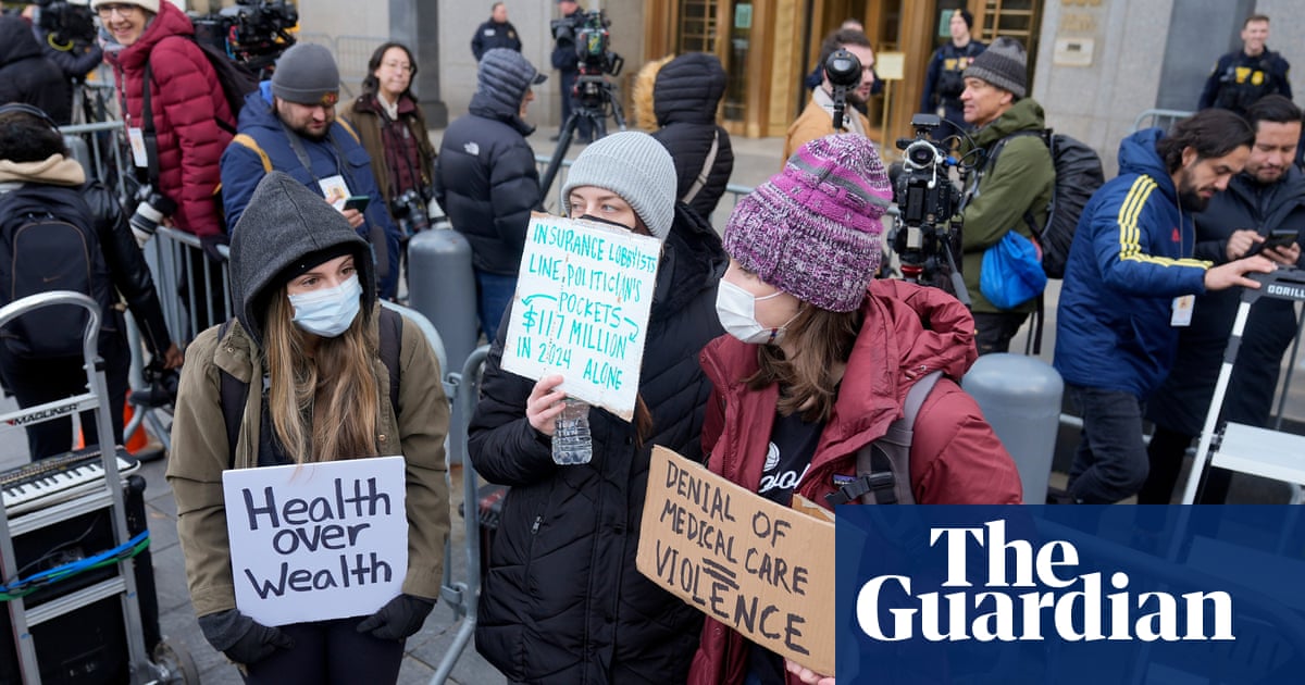 Man charged with health insurance CEO murder to accept 0,000 in donations | Brian Thompson shooting Man charged with health insurance CEO murder to accept 0,000 in donations | Brian Thompson shooting