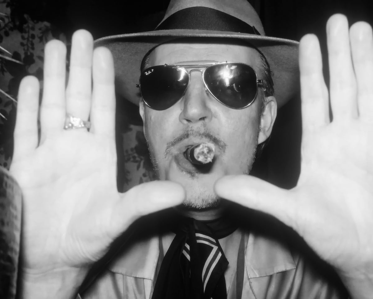 Tom Six transforma despedida em filme e revisita o impacto de The Human Centipede