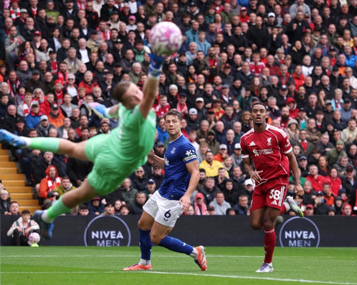 Liverpool v Everton: Premier League – live