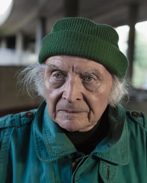 José, 89, Puteaux-La Défense, 2012