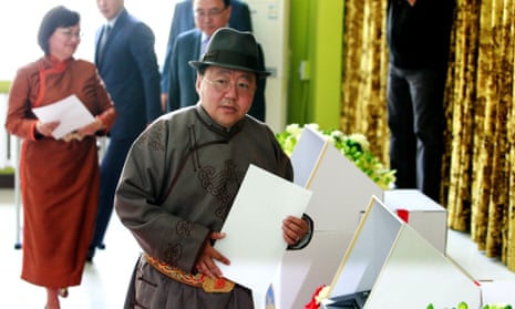 Mongolia’s president, Tsakhiagiin Elbegdorj, prepares to vote in the election.