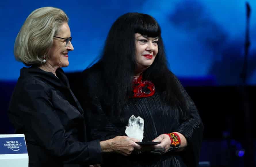 Australian artist Lynette Wallworth accepts the “Crystal Award”.
