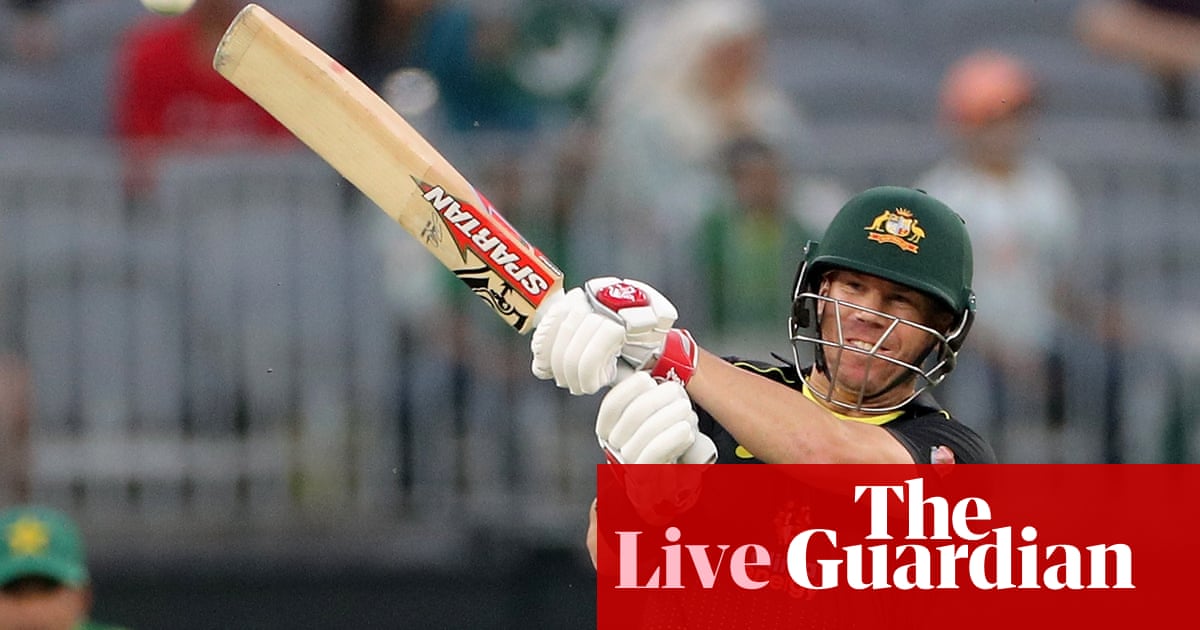 Australia thrash Pakistan by 10 wickets in third T20 - as it happened