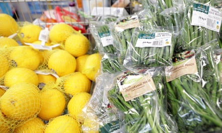 fruit and veg in social supermarket