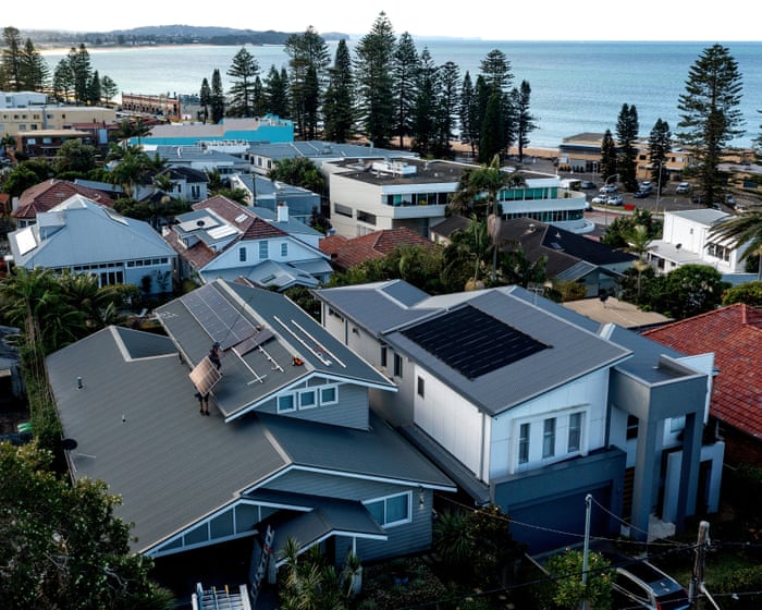 Australia news live: home loan applications down by 15% since May budget, CBA says; child dies from infection after petting zoo visit