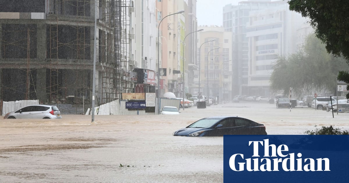 Cyclone Shaheen hits Oman and Iran, causing landslide and flooding – video